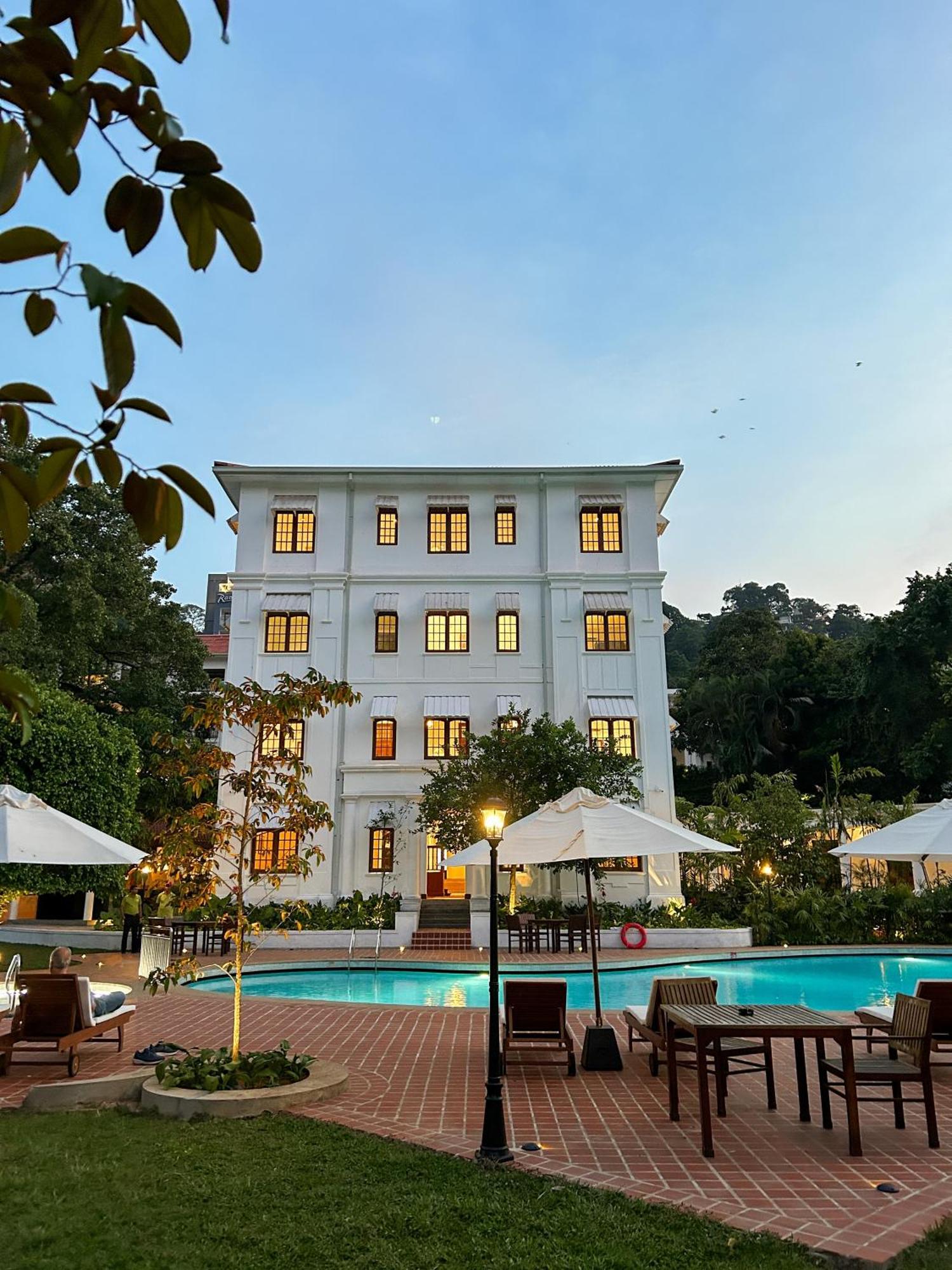 Suisse Hotel 5*