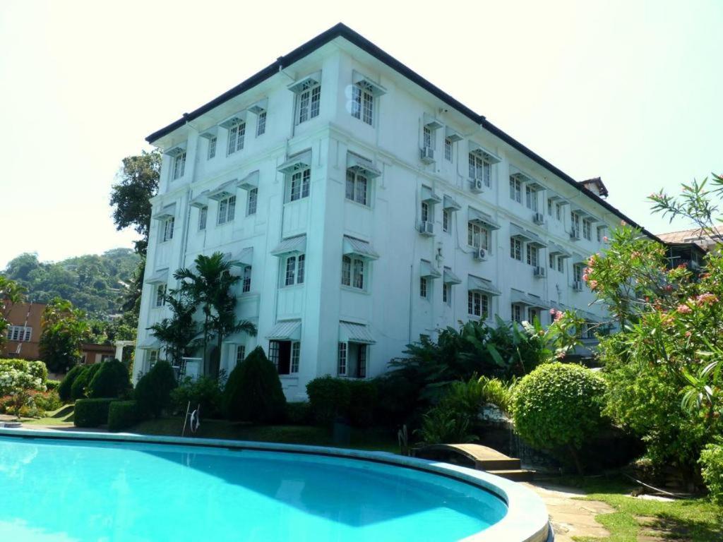Suisse 5* Kandy